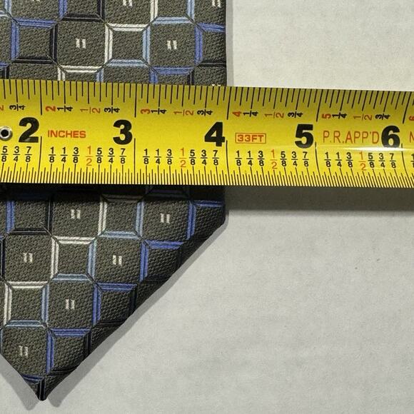 NWT Roberto Villini Men's Necktie Silk Geometric Squares 4" x 66" Long Tie USA - Picture 8 of 10